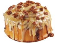 Melc scortisoara cu nuci pecan si caramel Pecanbo Cinnabon